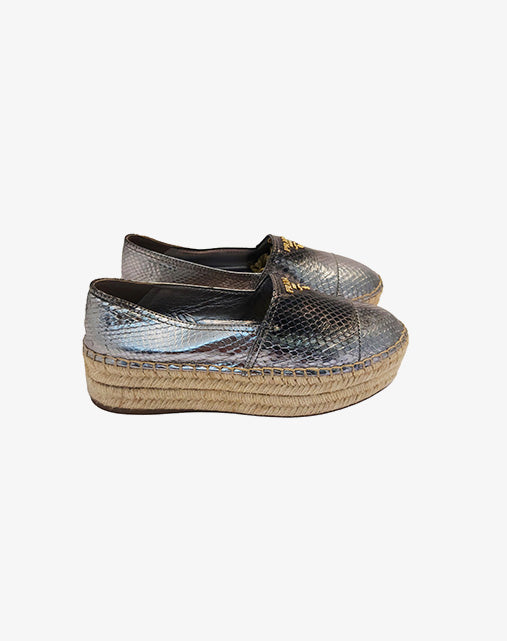 Espadrillas Prada Slip-On in pelle metallizzata argento stampata pitone taglia 39 '2020
