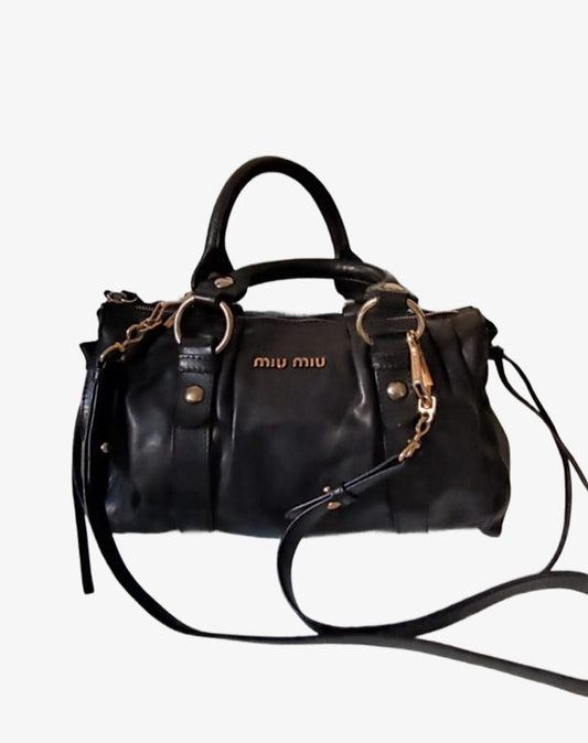 Borsa Miu Miu in pelle nera con tracolla e doppio manico Made in Italy anni 2010