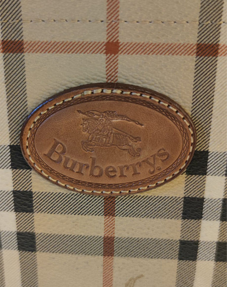 Borsa Burberrys vintage a tracolla check beige con triplo scomparto anni ’90