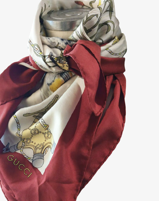 Foulard Carrè Gucci in Seta "Caccia al Fagiano" Bordo Bordeaux