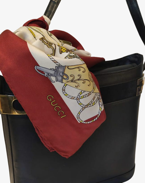 Foulard Carrè Gucci in Seta "Caccia al Fagiano" Bordo Bordeaux