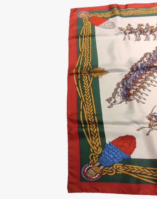 Gucci Trophy Foulard Vintage in Seta 86×86 Made in Italy con Scatola Originale