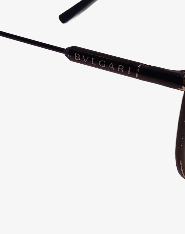 Occhiali da sole Bulgari in metallo scuro