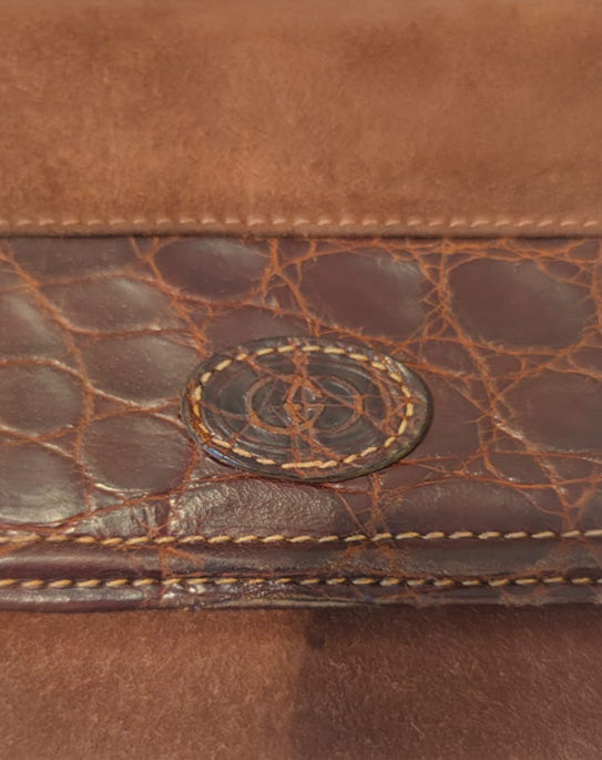 Portafoglio Gucci Vintage in pelle scamosciata marrone con inserto stampa cocco