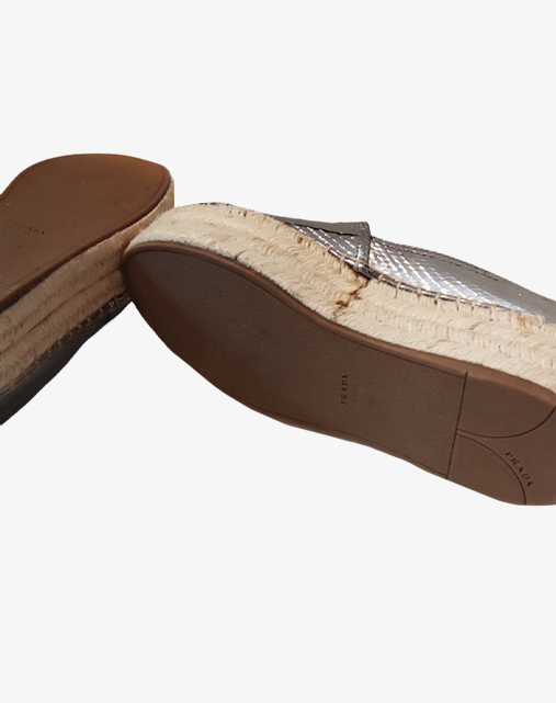 Espadrillas Prada Slip-On in pelle metallizzata argento stampata pitone taglia 39 collezione 2017/2019