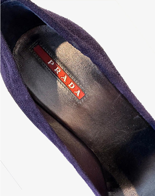 Scarpe Donna Prada Taglia 37 in Camoscio Viola con Placca Dorata